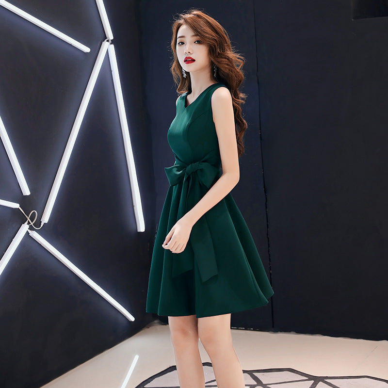 Small Green Evening Dress Skirt Women Can Usually Wear Short Simple And Generous Dresses For Banquet Temperament