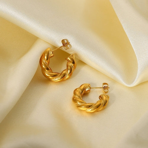 23mm Large CC Shape Twisted Hoop Earrings For Women Open Design Circle