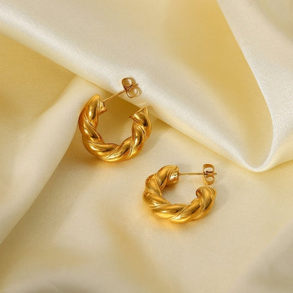 23mm Large CC Shape Twisted Hoop Earrings For Women Open Design Circle