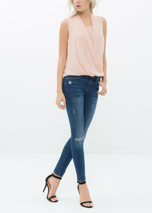 Women's Surplice Sleeveless Blouse In Blush