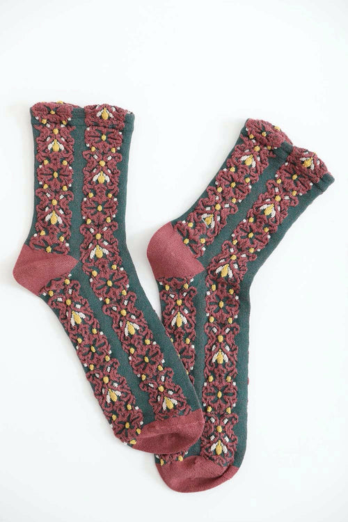 Embroidered Flower Pattern Socks